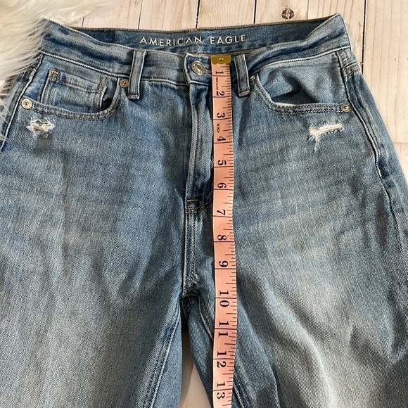 American Eagle Mom Jeans - Picture 10 of 11